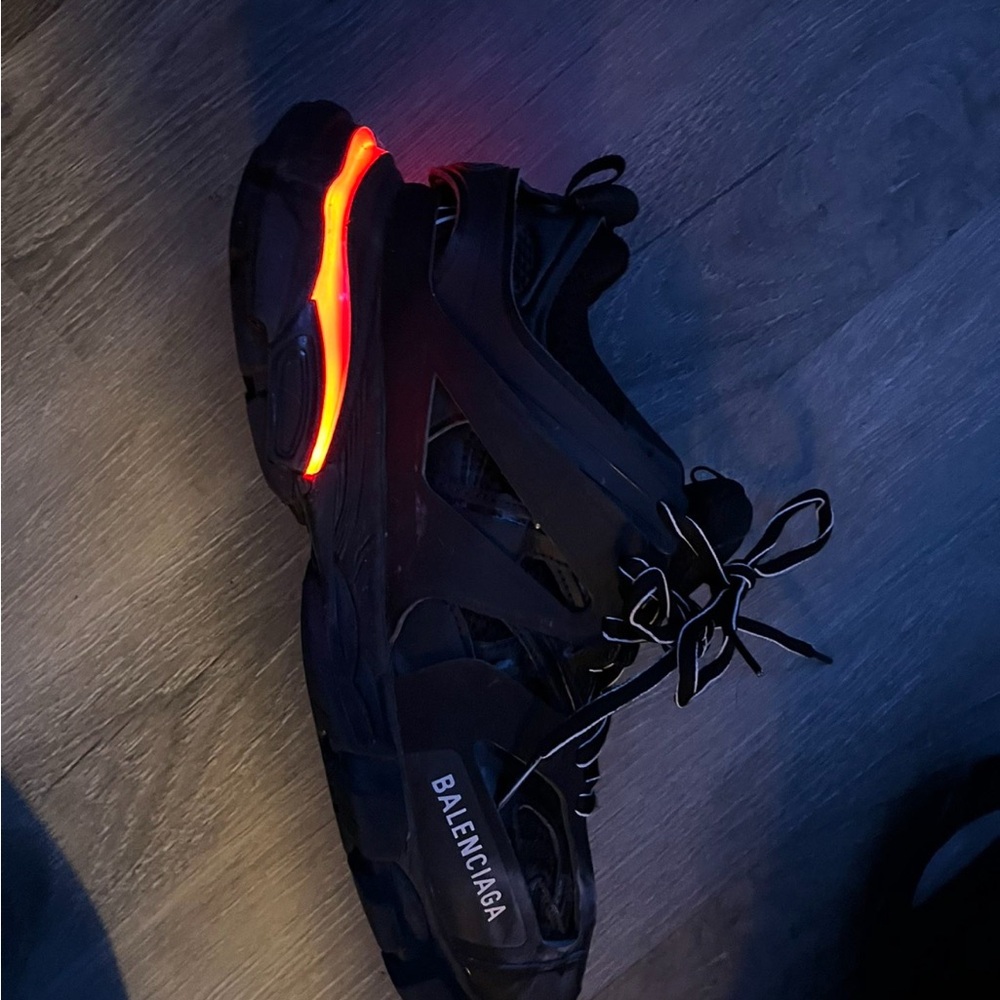 Balenciaga Men's Black Sneakers - Picture 2 of 6